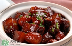 紅燒肉用冰糖還是白糖?冰糖紅燒肉的做法 紅燒肉用冰糖還是白糖?冰糖紅燒肉的做法