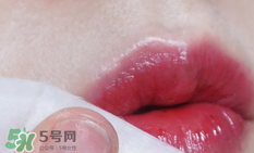 眼唇卸妝液怎么用？眼唇卸妝液使用方法