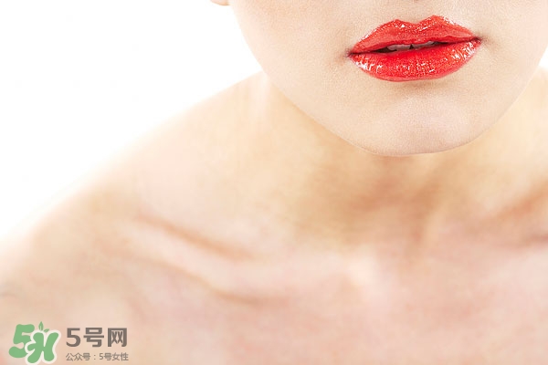 嘴唇起泡腫了怎么辦？嘴唇起泡腫了怎么消腫