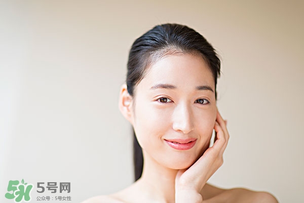 嘴唇起泡腫了怎么辦？嘴唇起泡腫了怎么消腫