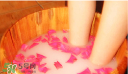 冬季泡腳有什么好處？冬天泡腳的好處