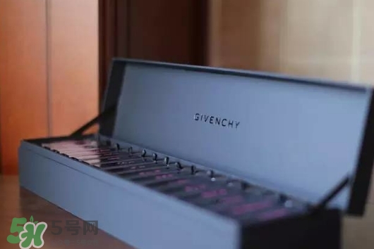 紀梵希我愛你口紅多少錢？紀梵希情人節(jié)我愛你刻字口紅價格