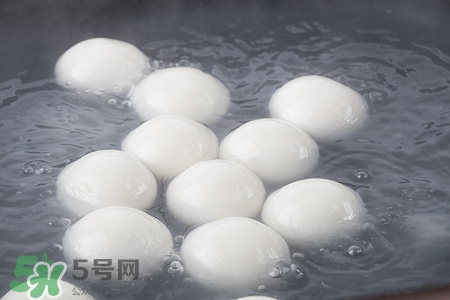 吃元宵能吃雞蛋嗎?元宵和雞蛋能一起吃嗎 吃元宵能吃雞蛋嗎?元宵和雞蛋能一起吃嗎