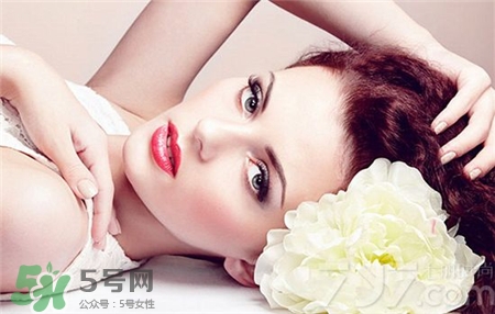 混干皮是什么樣?混干皮和混油皮區(qū)別 混干皮是什么樣?混干皮和混油皮區(qū)別