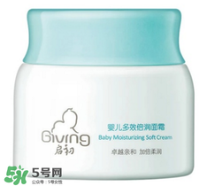 乳液需要用化妝棉嗎_乳液用化妝棉擦好嗎 乳液需要用化妝棉嗎_乳液用化妝棉擦好嗎