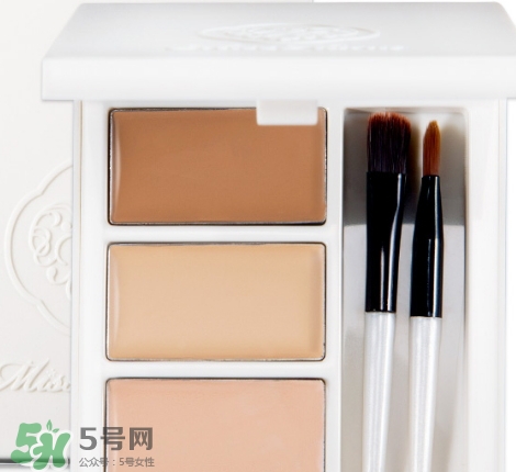 花娜小姐三色遮瑕膏怎么用？miss hana花娜小姐遮瑕膏使用方法