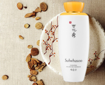 乳液搽在臉上有刺痛感 乳液擦到臉上刺痛 乳液搽在臉上有刺痛感 乳液擦到臉上刺痛