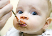 寶寶輔食一天吃幾次？寶寶每天吃輔食次數(shù)