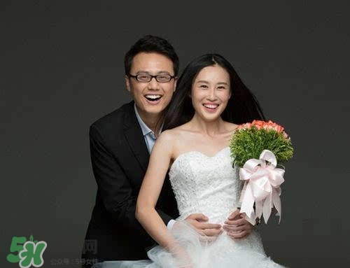 拍婚紗照可以戴眼鏡嗎？拍婚紗照戴眼鏡好不好？