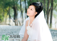 拍婚紗照可以戴眼鏡嗎？拍婚紗照戴眼鏡好不好？