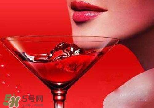 紅酒做面膜可以直接敷臉嗎？紅酒可以直接敷臉嗎？