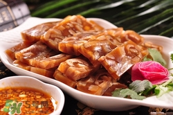 肉皮凍怎么做好吃?肉皮凍的家常做法 肉皮凍怎么做好吃?肉皮凍的家常做法