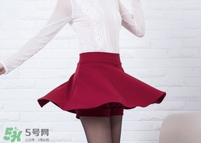 百褶裙搭配什么上衣?百褶裙配什么上衣好看? 百褶裙搭配什么上衣?百褶裙配什么上衣好看?