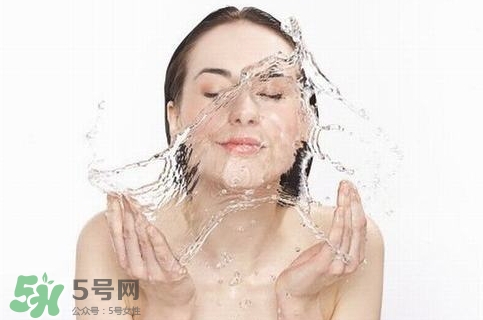 牛奶洗臉可以美白嗎?牛奶洗臉能美白嗎? 牛奶洗臉可以美白嗎?牛奶洗臉能美白嗎?