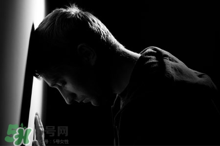 為什么春天容易抑郁？春天是抑郁癥高發(fā)季