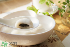 坐月子可以吃湯圓嗎？坐月子可以吃黑芝麻湯圓嗎？