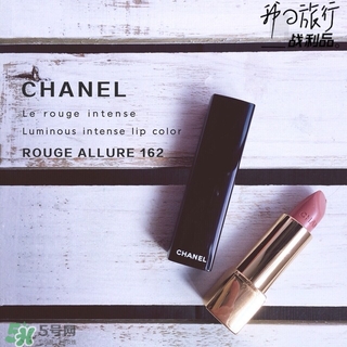 香奈兒豆沙色是幾號色？香奈兒豆沙色口紅試色