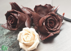 巧克力融化了還能吃嗎？巧克力化了之后再結(jié)塊能吃嗎？