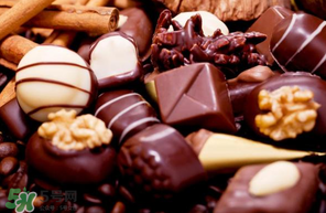 巧克力和牛奶能一起吃嗎？吃完巧克力能喝牛奶嗎？
