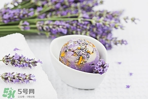 手工皂洗臉好嗎？手工皂和洗面奶哪個(gè)好？