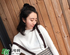 半扎丸子燙發(fā)圖片 丸子頭半扎發(fā)圖片 半扎丸子燙發(fā)圖片 丸子頭半扎發(fā)圖片