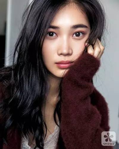 豆沙色眼影怎么畫(huà)？豆沙色眼影畫(huà)法