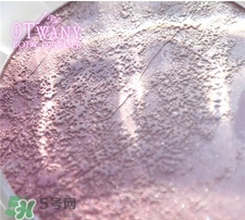 twany嘉娜寶15周年限定蜜粉餅試色 twany櫻花限定身體粉試色 twany嘉娜寶15周年限定蜜粉餅試色 twany櫻花限定身體粉試色