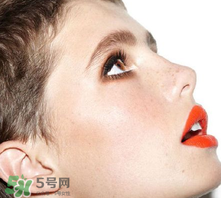 紀(jì)梵希薄荷綠小羊皮322日常嗎？紀(jì)梵希薄荷綠小羊皮322試色