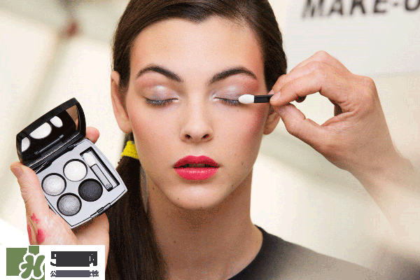 香奈兒2017coco水晶糖光透唇釉色號(hào) 香奈兒水晶糖光透唇釉試色 香奈兒2017coco水晶糖光透唇釉色號(hào) 香奈兒水晶糖光透唇釉試色