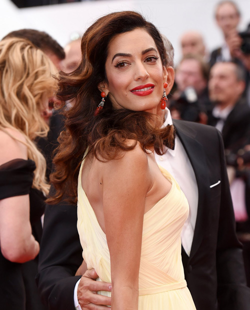 極光紅是什么顏色？極光紅口紅試色