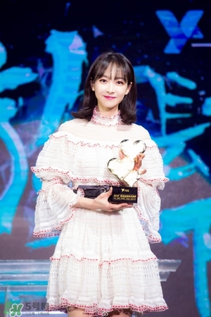 mac魅可2017情人節(jié)貝蒂唇膏多少錢？mac情人節(jié)限量唇膏口紅價(jià)格