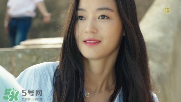 mac魅可2017情人節(jié)貝蒂唇膏多少錢？mac情人節(jié)限量唇膏口紅價(jià)格