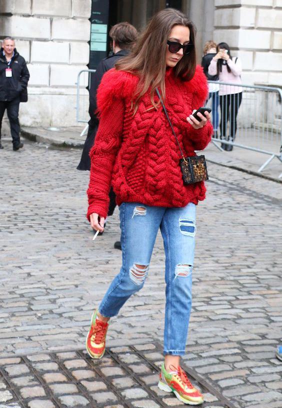 極光紅是什么顏色？極光紅口紅試色