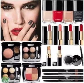 香奈兒2017coco水晶糖光透唇釉色號(hào) 香奈兒水晶糖光透唇釉試色 香奈兒2017coco水晶糖光透唇釉色號(hào) 香奈兒水晶糖光透唇釉試色