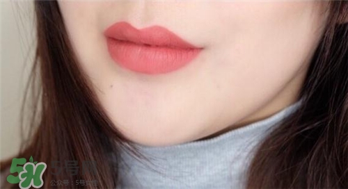 Hudabeauty4色唇釉套裝色號(hào) Huda beauty4色唇釉套裝試色 Hudabeauty4色唇釉套裝色號(hào) Huda beauty4色唇釉套裝試色