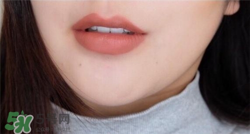 Hudabeauty4色唇釉套裝色號(hào) Huda beauty4色唇釉套裝試色 Hudabeauty4色唇釉套裝色號(hào) Huda beauty4色唇釉套裝試色