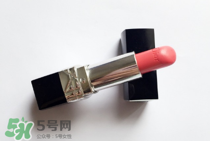 迪奧567好看還是028 迪奧口紅567和028圖片對(duì)比 迪奧567好看還是028 迪奧口紅567和028圖片對(duì)比