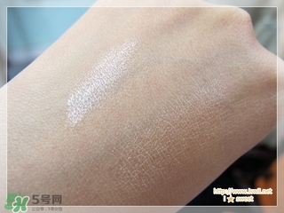 貝玲妃高光棒怎么用？貝玲妃高光棒使用方法