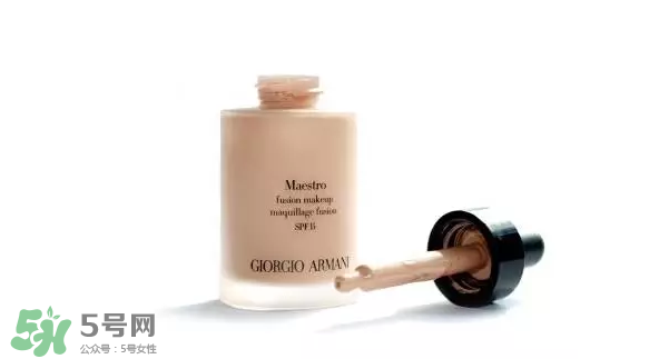 tom ford和阿瑪尼哪個好？tom ford和阿瑪尼口紅唇釉哪個好？