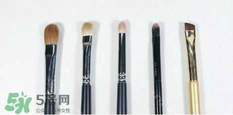 眼影膏用什么工具畫？眼影膏怎么化？