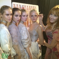 tom ford和charlotte tilbury哪個好？tf口紅和ct口紅哪個好？