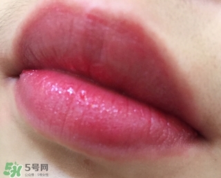 tom ford和mac哪個好？tom ford口紅和mac口紅哪個好？