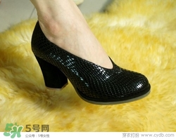 3月份穿什么鞋子？三月份穿什么鞋？