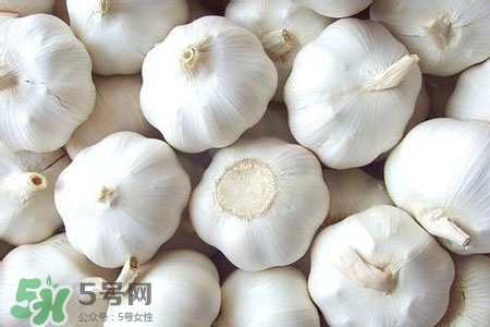 大蒜熱量是多少？吃大蒜會(huì)胖嗎？