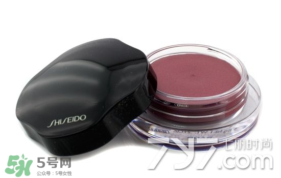 眼影膏和眼影的區(qū)別 眼影膏好還是眼影粉好？