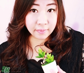 canmake花瓣高光怎么用？canmake花瓣雕刻高光使用方法