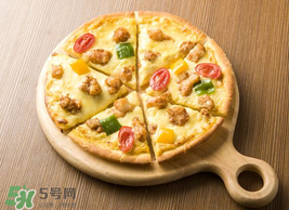 披薩可以用微波爐加熱嗎？披薩用微波爐怎么加熱？