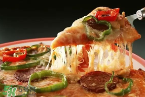 披薩紙盒能放微波爐嗎？盒裝披薩怎么加熱？