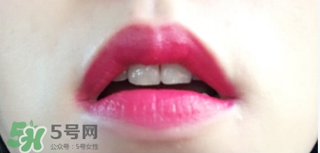 品紅色是什么顏色？品紅色口紅試色