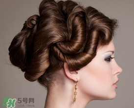 浮粉怎么辦？臉上浮粉怎么補(bǔ)救？